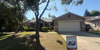 3-bedrooms and two bathrooms home located in Visalia, CA Gallery 1