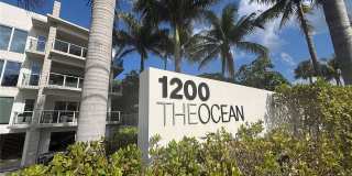 1200 Hillsboro Mile Gallery 1