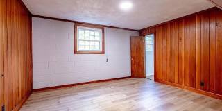 Room in 5 Bedroom Home at Kinnamon Rd Gallery 37