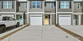 Brand New Townhome- Bike to the beach!!! Gallery 1