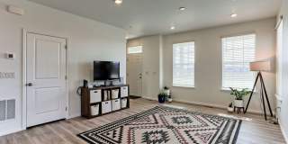 3 Bedroom 3 Bath in Mosaic! 3 Bedroom 3 Bath in Mosaic! Gallery 6