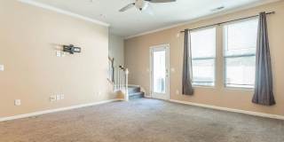 Room in 4 Bedroom Home at Warm Springs Ln Gallery 9