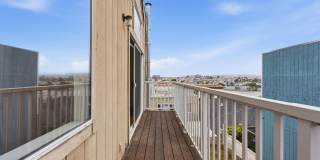 Top-Floor 3BR in Duplex Near BART | Vaulted Ceilings | In-Unit Laundry | Garage Parking Top-Floor 3BR in Duplex Near BART | Vaulted Ceilings | In-Unit Laundry | Garage Parking Gallery 28