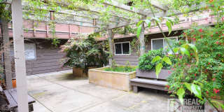 Sunny 2 bedroom in Mark Twain Building Gallery 4
