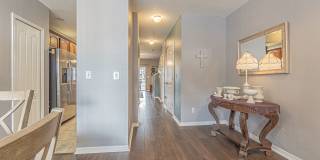 2 Bedroom - 2.5 Bathroom - Gated Community - Community Pool Gallery 24