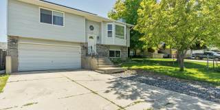 Spacious 4-Bedroom Home in West Jordan Gallery 1