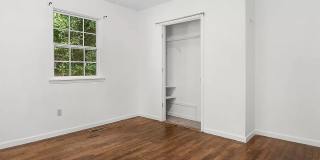 307 Ramona Street Gallery 11