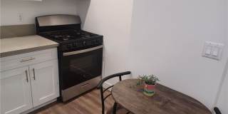 24019 Sylvan  St. Gallery 10