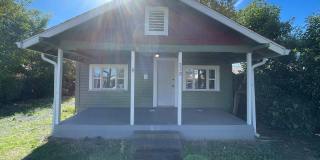 Charming 2 Bedroom 1 Bath Home with Lots Character Gallery 1