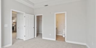 The Columns at Hiram Gallery 17