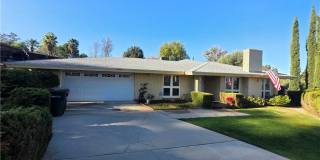 1568 Ridge Street Gallery 1