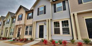 Available October 12th | $500 Off First Month’s Rent! Gallery 1