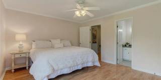 3765 Greenes Crossing Gallery 8