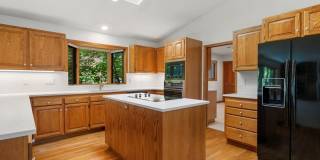 Stunning Custom Home 4 Bedroom in the Gated Mountain High Golf Community! Stunning Custom Home 4 Bedroom in the Gated Mountain High Golf Community! Gallery 3