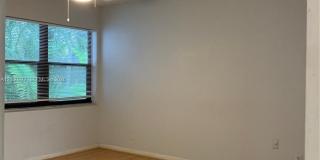 2906 SW 21st Ter Gallery 4