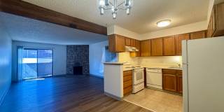 Lovely 1 Bedroom, 1 Bathroom Lakewood Condo! Community POOL!!! Gallery 4