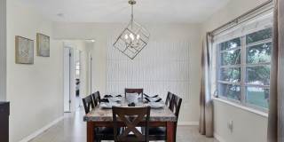 Charming 3 Bed/2 Bath + Den Home in Ringling Park – Minutes to Downtown Sarasota! Gallery 7