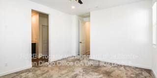 812 Mateo Street Gallery 8