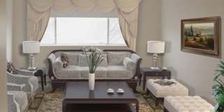 1-bed w/ Heat & Parking - Mt. Auburn (Watertown-Cambridge line) Gallery 6