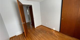 214 E Spruce Street Gallery 16