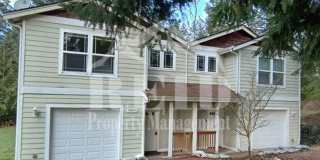 Freshly Painted Duplex in the Heart of Silverdale Gallery 1