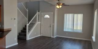 Stylish Comfort in the Heart of Pullman Gallery 6