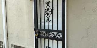 Beautifully Kept & Well Maintained Apartment - Conveniently Located Downtown Clarksville Gallery 1