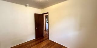 Charming Three Bedroom Home with Large Fenced Yard - Nevada St Gallery 14