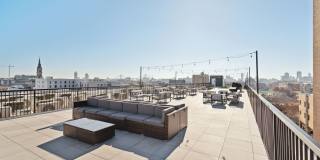 720 Thompson Street Gallery 86