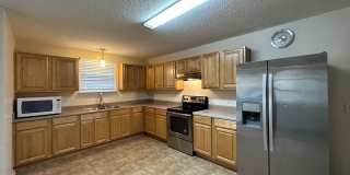 3 Bedroom 1 Bath Cottage Home in Pensacola! Gallery 5