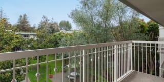 eaves Mountain View at Middlefield Gallery 19