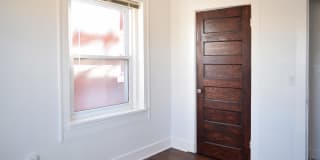 Raleigh Arms Gallery 23