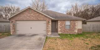 Charming 3 bedroom Home in Prairie Grove Gallery 1