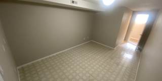 Charming 3 Bed, 3 Bath Duplex near Riverside State Park! Gallery 38