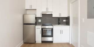 5158-62 N Leavitt / 2209-11 W Foster Gallery 24