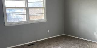 3 bedroom/1.5 bathroom house/2 car garage Gallery 12