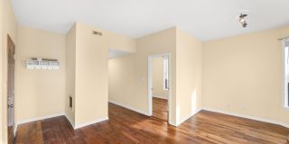 6649 S Rhodes Avenue 6649 S Rhodes Avenue Gallery 3