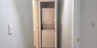 100 Kane Street Gallery 13