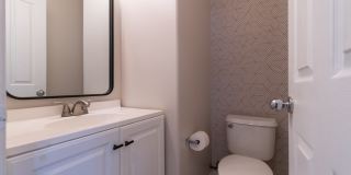PRIME CORNER UNIT WITH CENTRAL AC!!! 3BR, 2.5BA WITH 2-CAR GARAGE Gallery 12
