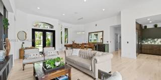 2498 Eagle Run Dr Gallery 17