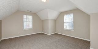 1732 South Elm Street Gallery 3