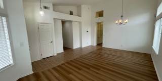3br/2ba Home on corner lot Gallery 9