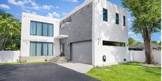 4031 SW 54th Ct Gallery 1