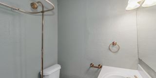 2710 Holmes St - 2S Gallery 15