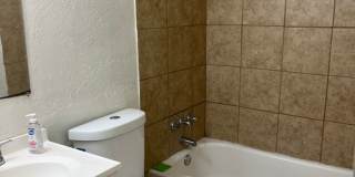 4 Bedrooom 2 Bath home ready for new resident! Gallery 6