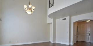 930 N Doheny Gallery 7