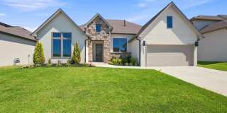 This new construction Jenks home in Bixby West schools is ready for you!!! Gallery 1
