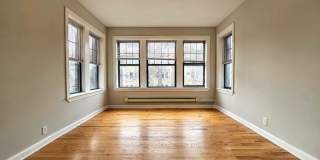 4419 N Wolcott Ave 4419 N Wolcott Ave Gallery 1