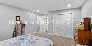 Charming 1 Bedroom Cottage-Style Home with Spacious Yard Charming 1 Bedroom Cottage-Style Home with Spacious Yard Gallery 17