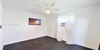 391 NE 42nd Ct Gallery 12